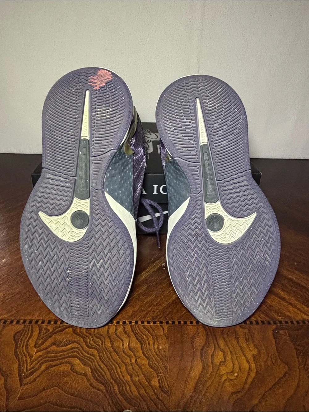 Nike Sabrina 2 Broken Records Girls Basketball Shoes 2.5Y Purple Gold